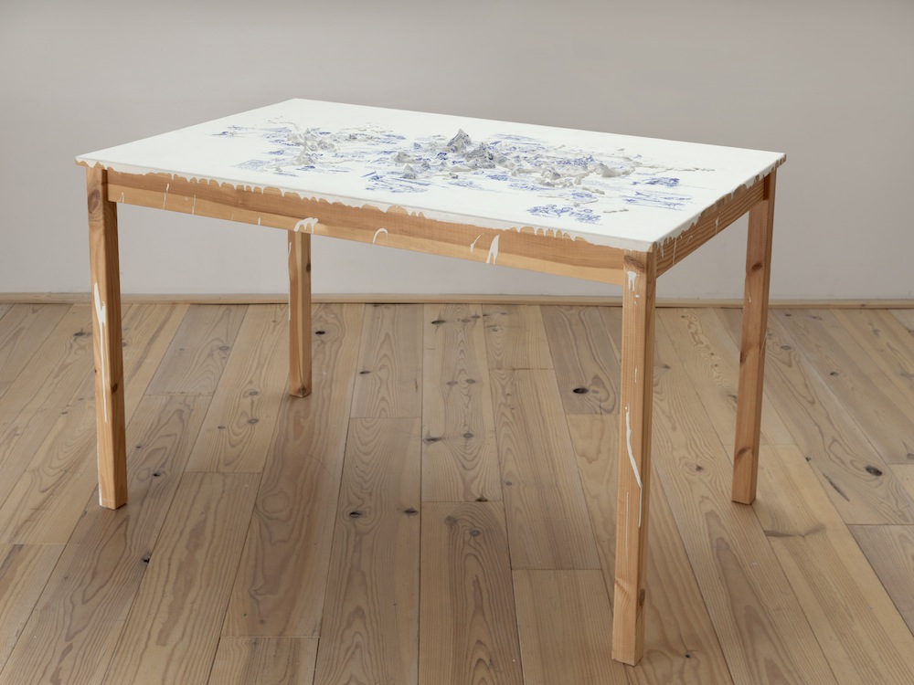 Het Paradijs als Restruimte 80 x 120 x 75 cm; Ikea tafel, latex, klei, gesso, fine liner; 2013